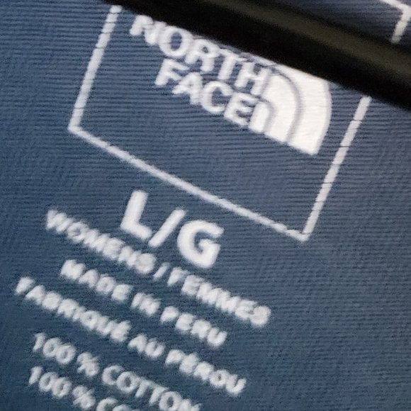 The North Face Teal Blue Snowflake Pattern Long Sleeve T Shirt Size Large - Picture 10 of 14